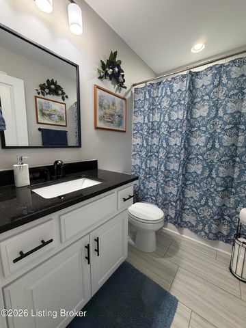 127 Hidden Valley Dr, Bardstown, KY 40004