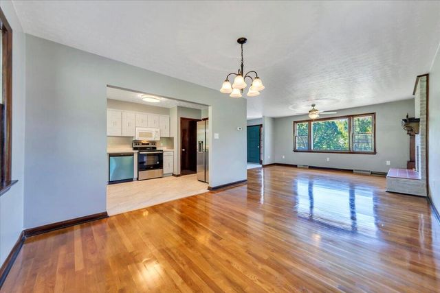 E 1108 Dolly Ann DR, Covington, VA 24426