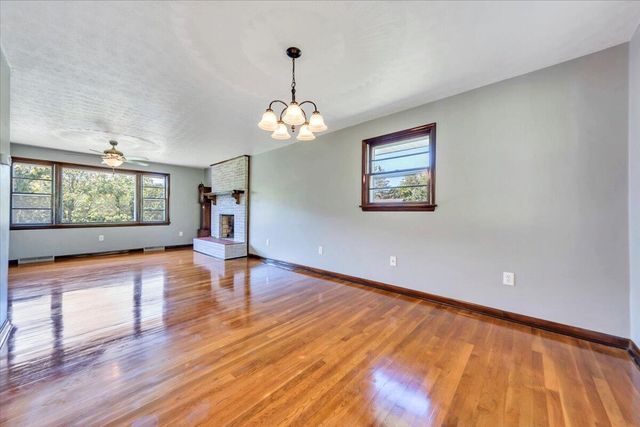 E 1108 Dolly Ann DR, Covington, VA 24426