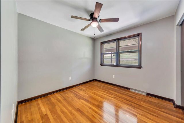 E 1108 Dolly Ann DR, Covington, VA 24426