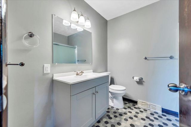 E 1108 Dolly Ann DR, Covington, VA 24426