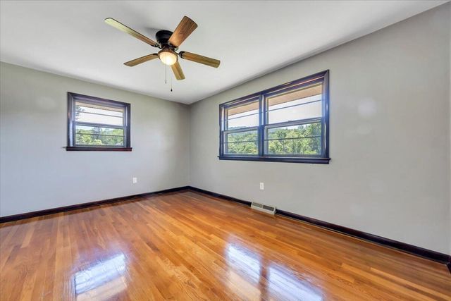 E 1108 Dolly Ann DR, Covington, VA 24426