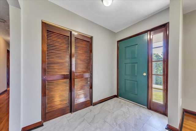 E 1108 Dolly Ann DR, Covington, VA 24426