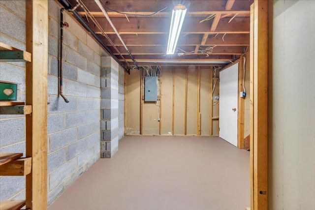 E 1108 Dolly Ann DR, Covington, VA 24426