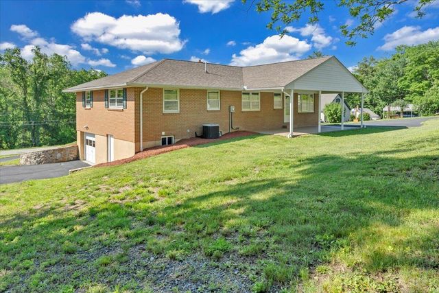 E 1108 Dolly Ann DR, Covington, VA 24426