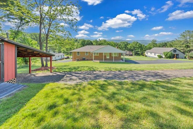 E 1108 Dolly Ann DR, Covington, VA 24426