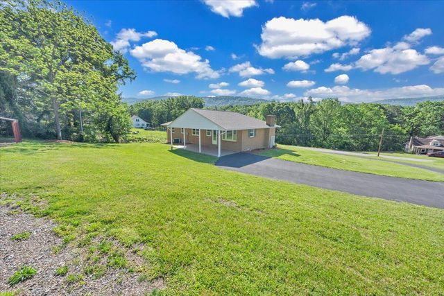 E 1108 Dolly Ann DR, Covington, VA 24426
