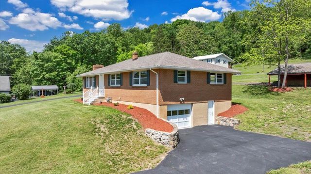 E 1108 Dolly Ann DR, Covington, VA 24426