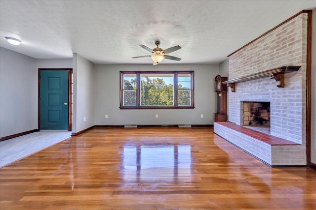 E 1108 Dolly Ann DR, Covington, VA 24426