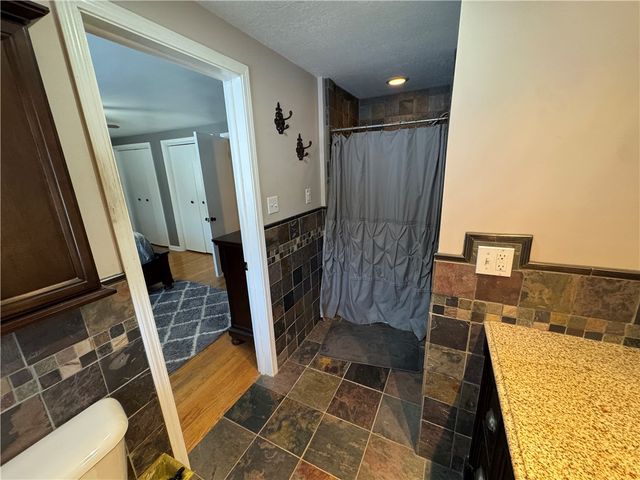 2072 Boyd School Rd, Shenango Twp, PA 16157