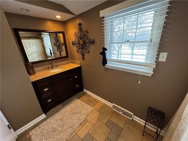 2072 Boyd School Rd, Shenango Twp, PA 16157