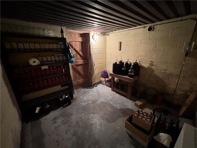 2072 Boyd School Rd, Shenango Twp, PA 16157