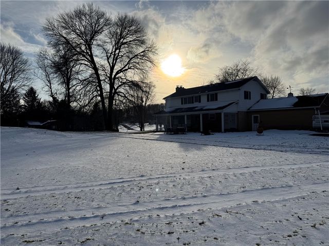 2072 Boyd School Rd, Shenango Twp, PA 16157