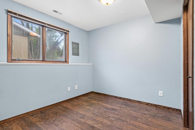 6510 2nd Street NE, Fridley, MN 55432
