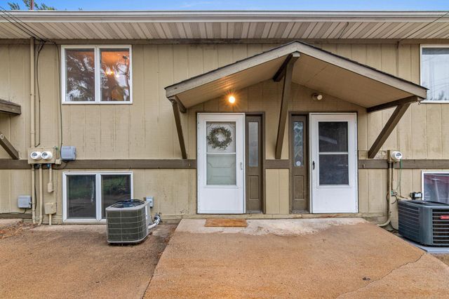 6510 2nd Street NE, Fridley, MN 55432