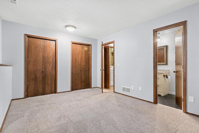 6510 2nd Street NE, Fridley, MN 55432