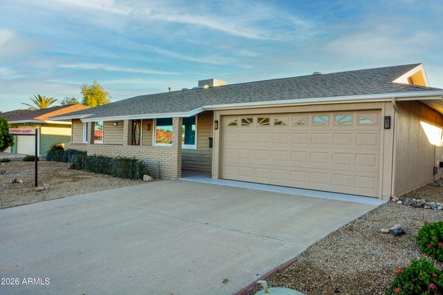 14801 N Agua Fria Drive, Sun City, AZ 85351
