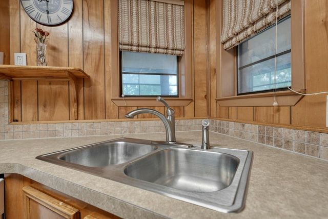 21945 Brierwood Dr, Frankston, TX 75763