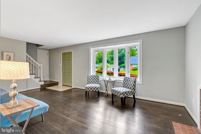 8710 PICCADILLY PL, Springfield, VA 22151