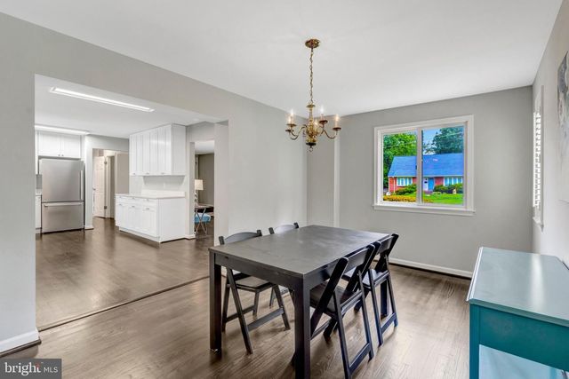8710 PICCADILLY PL, Springfield, VA 22151