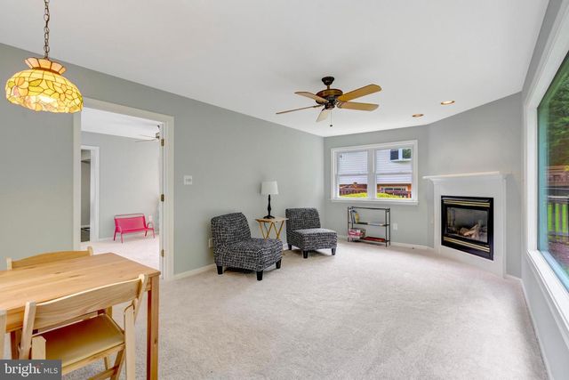 8710 PICCADILLY PL, Springfield, VA 22151