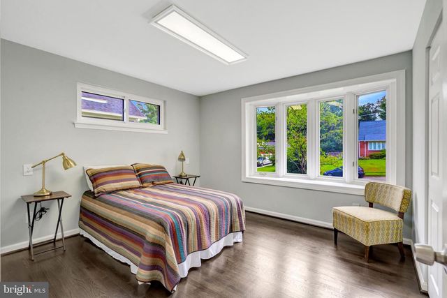 8710 PICCADILLY PL, Springfield, VA 22151