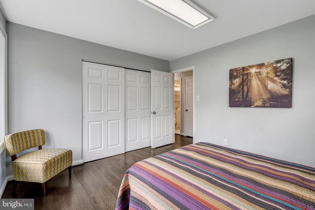 8710 PICCADILLY PL, Springfield, VA 22151