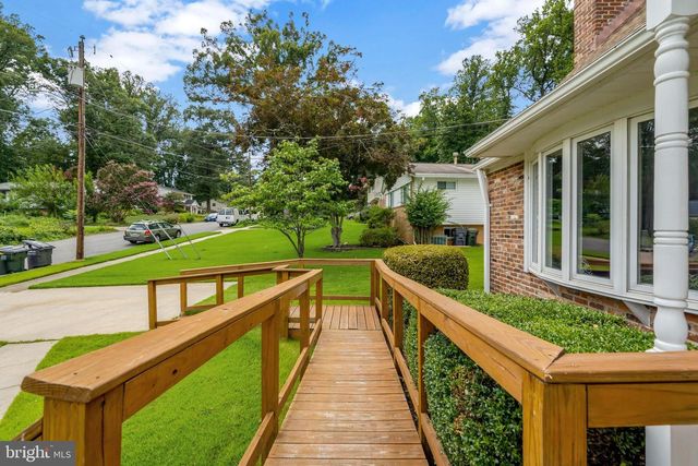 8710 PICCADILLY PL, Springfield, VA 22151