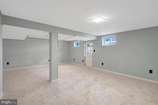 8710 PICCADILLY PL, Springfield, VA 22151
