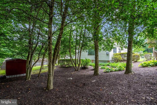 8710 PICCADILLY PL, Springfield, VA 22151