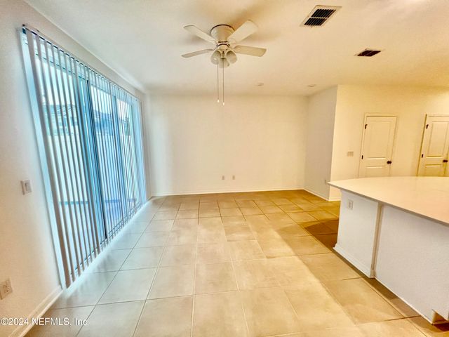 13112 ANNIE’S WALK Drive, Jacksonville, FL 32218