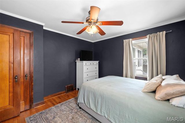5648 Tholozan Avenue, St Louis, MO 63109