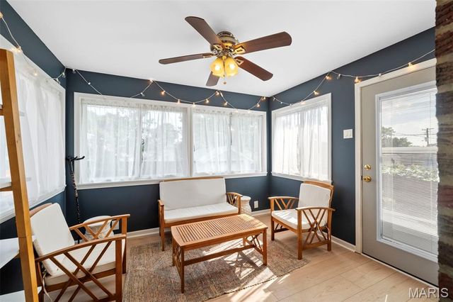5648 Tholozan Avenue, St Louis, MO 63109