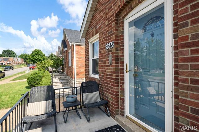 5648 Tholozan Avenue, St Louis, MO 63109