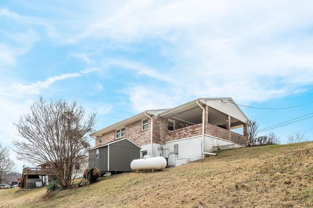 129 Greendale DR, Rustburg, VA 24588