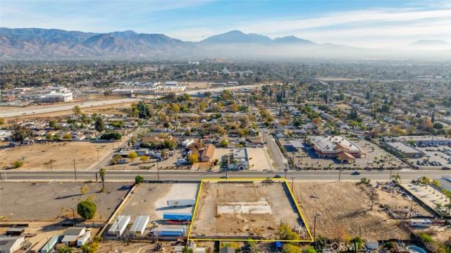 1708 N Mount Vernon, San Bernardino, CA 92411