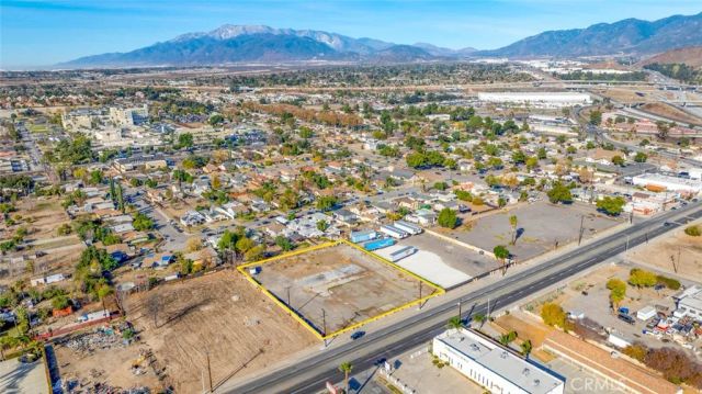 1708 N Mount Vernon, San Bernardino, CA 92411