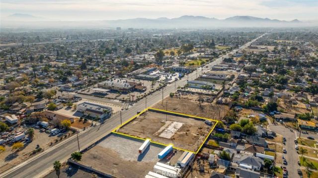 1708 N Mount Vernon, San Bernardino, CA 92411
