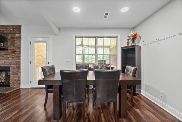 125 Sycamore Hill Dr, Clarksville, TN 37042