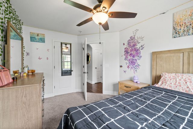 125 Sycamore Hill Dr, Clarksville, TN 37042