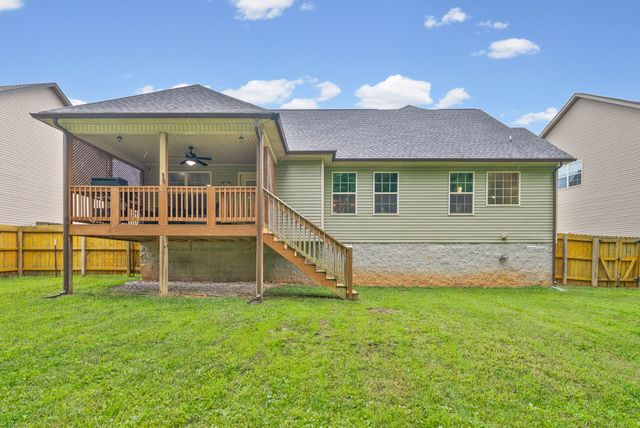 125 Sycamore Hill Dr, Clarksville, TN 37042