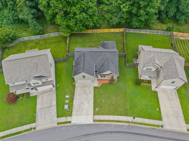 125 Sycamore Hill Dr, Clarksville, TN 37042