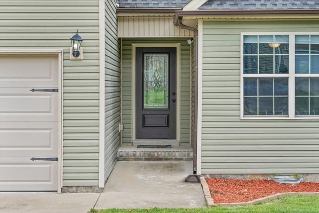 125 Sycamore Hill Dr, Clarksville, TN 37042