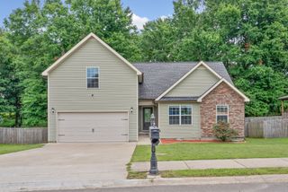 125 Sycamore Hill Dr, Clarksville, TN 37042