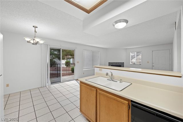 1575 West WARM SPRINGS Road 513, Henderson, NV 89014