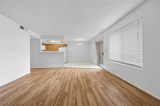 1575 West WARM SPRINGS Road 513, Henderson, NV 89014