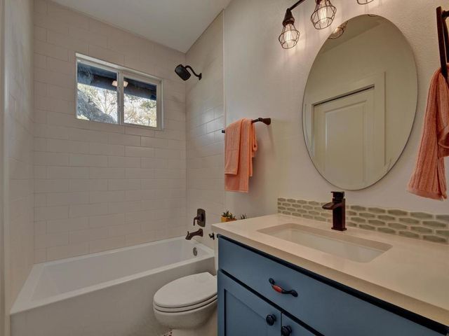 1905 Brackenridge ST, Austin, TX 78704