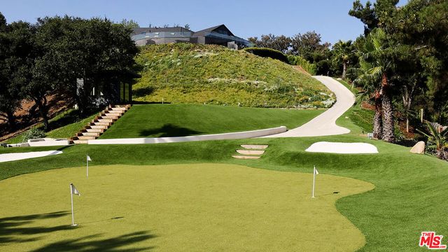 16401 Mulholland Drive, Los Angeles, CA 90049