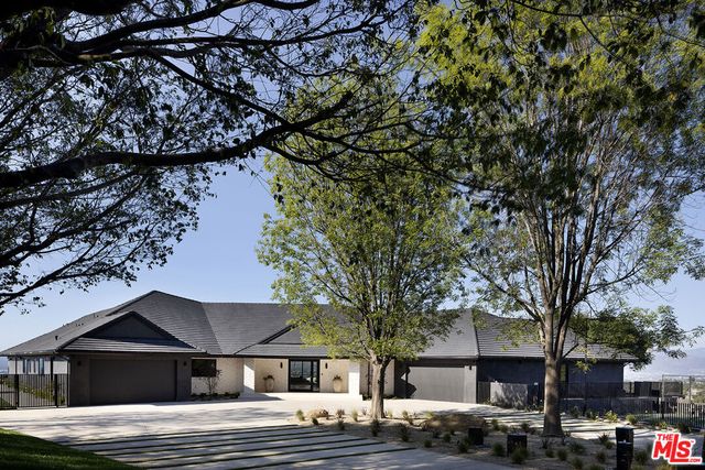 16401 Mulholland Drive, Los Angeles, CA 90049