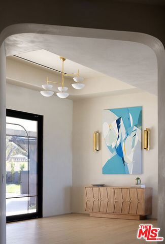 16401 Mulholland Drive, Los Angeles, CA 90049